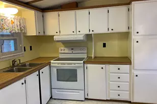 9 Paradise St, Gorham, NH 03581 - Photo 7