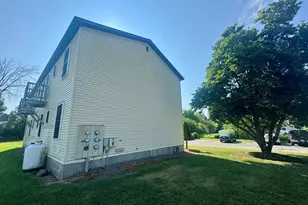 31 Central St, Hillsboro, NH 03244 - Photo 23