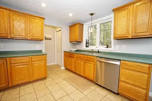 6 Gailor Ln, Hooksett, NH 03106 - Photo 9