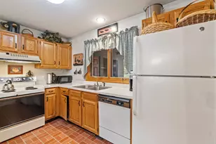 16 Riverfront Dr, Woodstock, NH 03262 - Photo 9