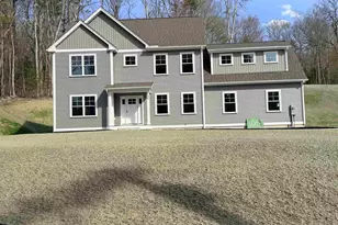 105 Seaverns Bridge Rd, Merrimack, NH 03054 - Photo 1