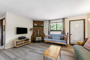 42 Wylie Ct, Conway, NH 03818 - Photo 3