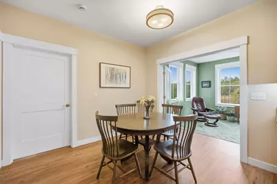 667 Borough Road, Pembroke, NH 03275 - Photo 9