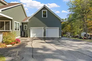 667 Borough Rd, Pembroke, NH 03275 - Photo 43