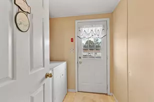 18 Lilac Ct, Raymond, NH 03077 - Photo 29