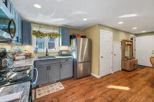 3 Harris Ave, Hampton, NH 03842 - Photo 5