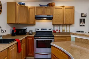 27 Ash St, Hartford, VT 05001 - Photo 23