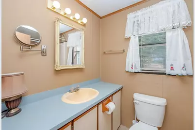 22 Cherokee Way, Rochester, NH 03867 - Photo 17