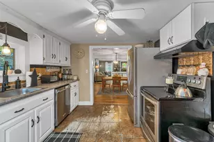 96 Clinton St, Laconia, NH 03246 - Photo 7