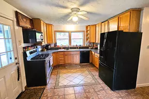 215 Elm Hill St, Springfield, VT 05156 - Photo 9