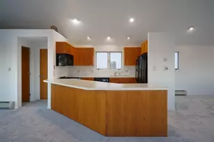 16 Bruce St, Hampton, NH 03842 - Photo 9