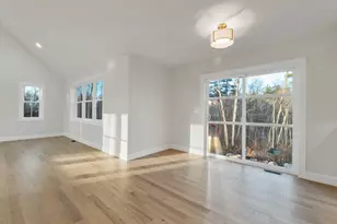 102 Laurel Rd, Hooksett, NH 03106 - Photo 15