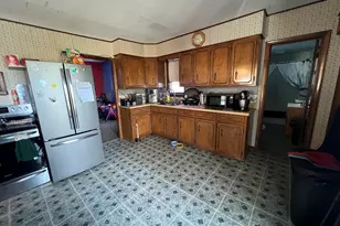 531 Hillsboro St, Berlin, NH 03570 - Photo 9