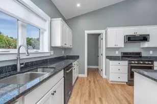 5 Midmark Ln, Concord, NH 03301 - Photo 7