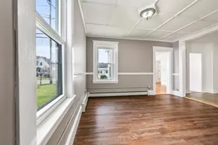 93 Pleasant St, Littleton, NH 03561 - Photo 5