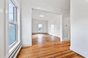 93 Pleasant St, Littleton, NH 03561 - Photo 17