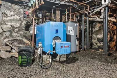 93 Pleasant Street, Littleton, NH 03561 - Photo 35