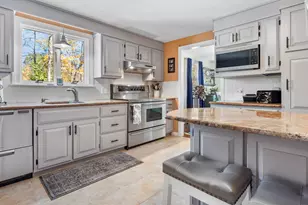 56 Whittier St, Newton, NH 03858 - Photo 15