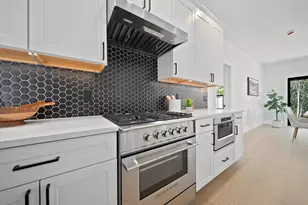 45 Trails Edge Rd, Windham, NH 03087 - Photo 11