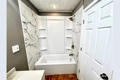 23 Oak Street, Derry, NH 03038 - Photo 9