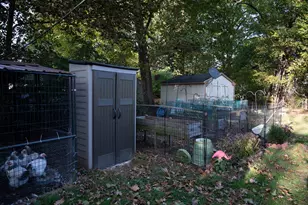 35 Woodland St, Claremont, NH 03743 - Photo 23