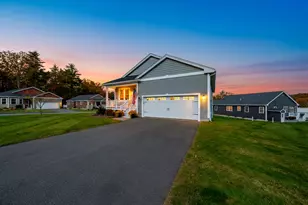 50 Blackstone Dr, Raymond, NH 03077 - Photo 51