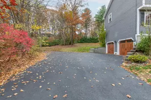 6 Lund Dr, Hudson, NH 03051 - Photo 5