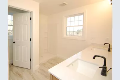 33A Griffin Road, Hudson, NH 03051 - Photo 7