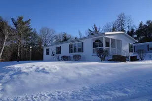 74 Seneca St, Rochester, NH 03867 - Photo 3