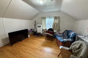 7 Common St, Springfield, VT 05156 - Photo 3