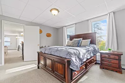 73 W Main Street, Hillsboro, NH 03244 - Photo 29