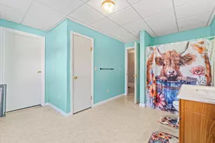 73 W Main St, Hillsboro, NH 03244 - Photo 27