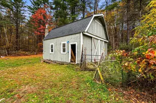 200 Mountain Rd, Weare, NH 03281 - Photo 7