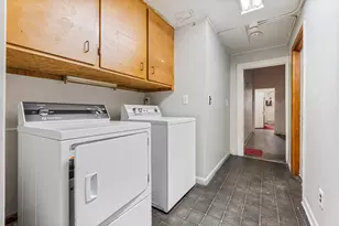 151 Pearl St, Manchester, NH 03104 - Photo 21