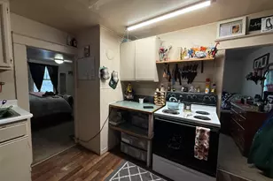 57 River St, Springfield, VT 05156 - Photo 3