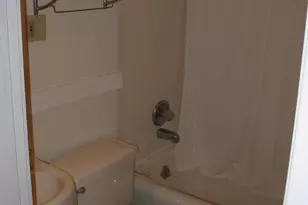 102 Orange St, Manchester, NH 03104 - Photo 7