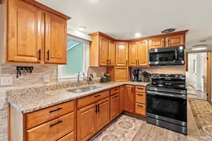 16 Stone Rd, Stoddard, NH 03464 - Photo 23