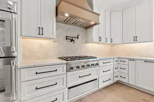 131 Dearborn Rd, Greenland, NH 03840 - Photo 3