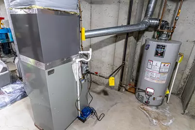 81 Marathon Way, Manchester, NH 03109 - Photo 21