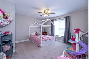 81 Marathon Way, Manchester, NH 03109 - Photo 17