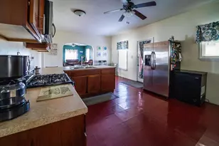534 Champlain St, Berlin, NH 03570 - Photo 13