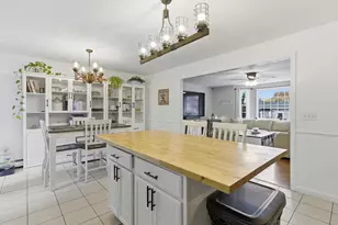 121 Peabody Ave, Manchester, NH 03109 - Photo 11