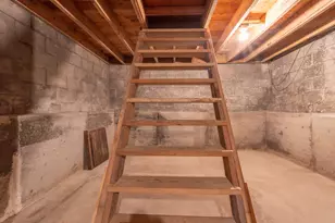 142 Brattleboro Rd, Hinsdale, NH 03451 - Photo 31