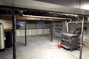 6 Hilda Ave, Derry, NH 03038 - Photo 11