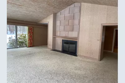 19 Bartlett Avenue, Nashua, NH 03064 - Photo 7
