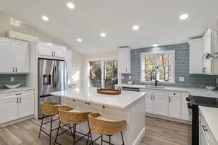 8 Kimberly Dr, Seabrook, NH 03874 - Photo 5