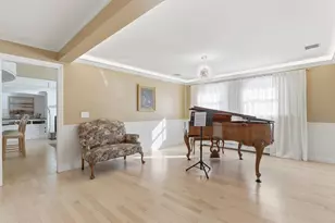 276 N Amherst Rd, Bedford, NH 03110 - Photo 7