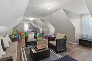 276 N Amherst Rd, Bedford, NH 03110 - Photo 45