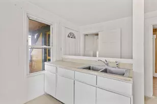 278 Auburn St, Manchester, NH 03103 - Photo 17