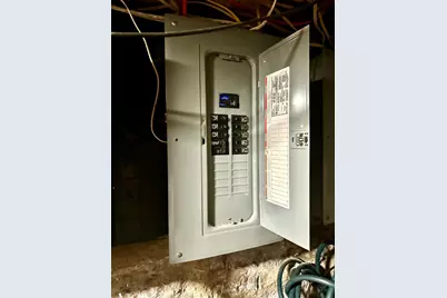 186-188 Bell Street, Manchester, NH 03103 - Photo 25